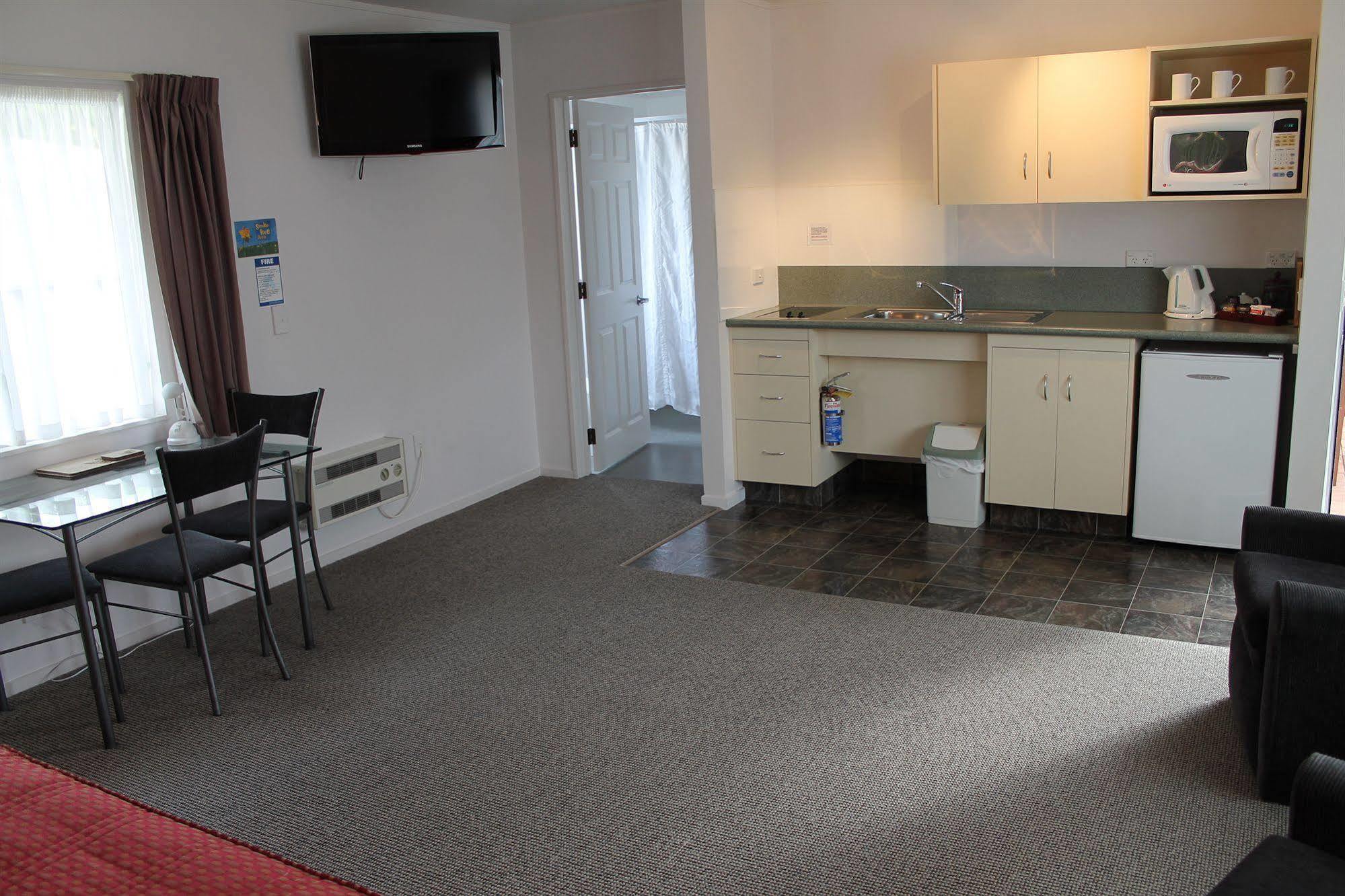 Riverview Motel Whanganui Esterno foto